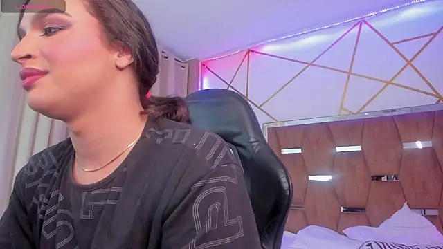 KylieVictoria online show from January 15, 5:08 am