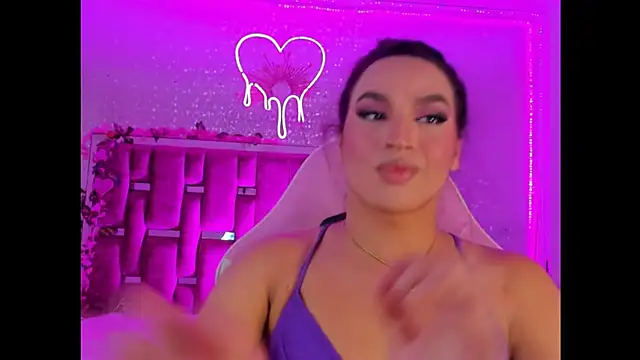 KylieVictoria online show from March 23, 5:21 am