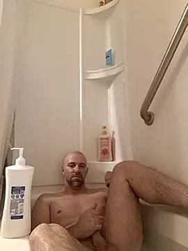 Snapshot of Cooperstone chatting on December 31, 10:34 pm Cooperstone online show from December 31, 10:34 pm