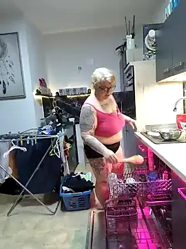 SunshineLexi online show from January 8, 7:55 am