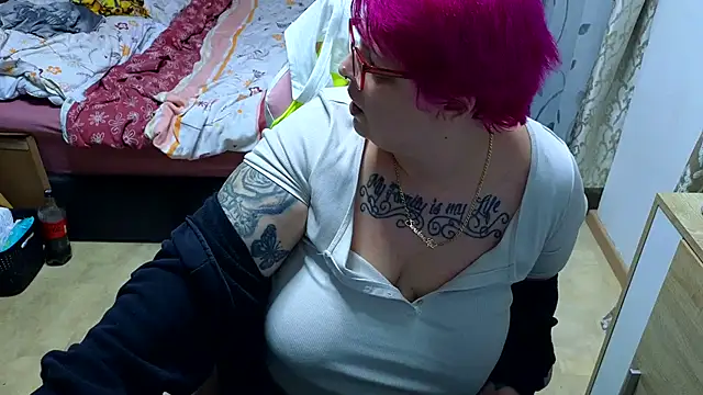 SunshineLexi online show from January 21, 8:00 pm