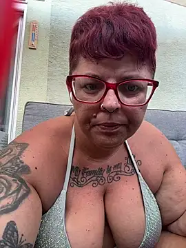 Snapshot of SunshineLexi chatting on July 1, 5:42 am SunshineLexi online show from July 1, 5:42 am