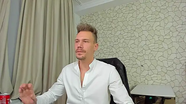 Snapshot of MateoBenjaminX chatting on December 16, 5:11 pm MateoBenjaminX online show from December 16, 5:11 pm