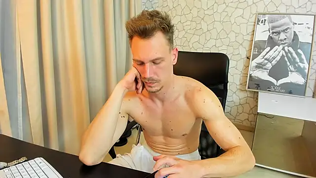 Snapshot of MateoBenjaminX chatting on March 6, 10:15 pm MateoBenjaminX online show from March 6, 10:15 pm