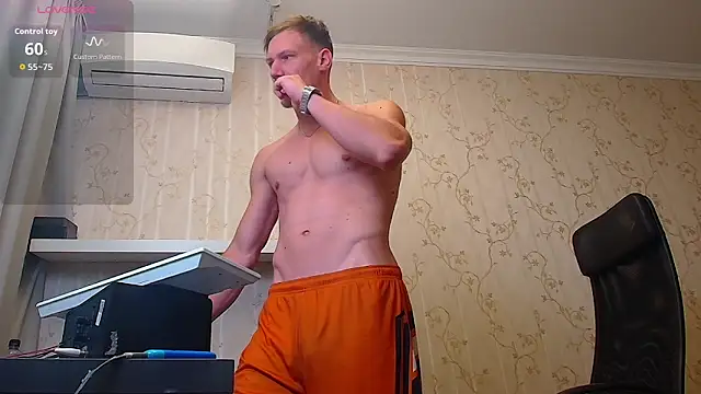 Snapshot of MateoBenjaminX chatting on September 23, 10:29 am MateoBenjaminX online show from September 23, 10:29 am