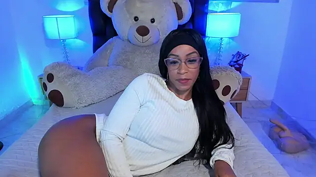IsabelaRoss online show from December 17, 4:23 am