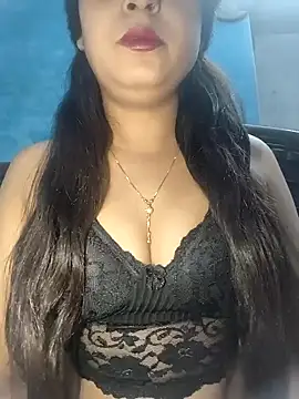 Shanaya Hotty online show from December 5, 3:26 am