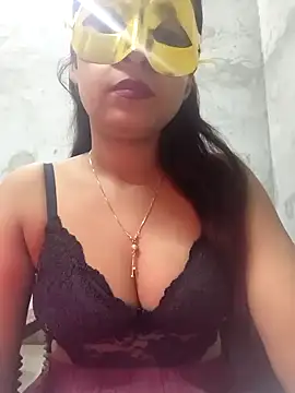Shanaya Hotty online show from December 9, 5:52 pm