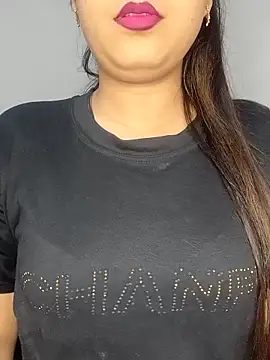 Shanaya Hotty online show from October 14, 9:15 pm