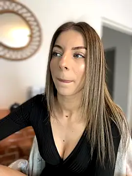 Mia Ethan online show from October 28, 9:13 am