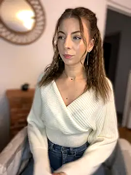 Mia Ethan online show from November 5, 9:42 am