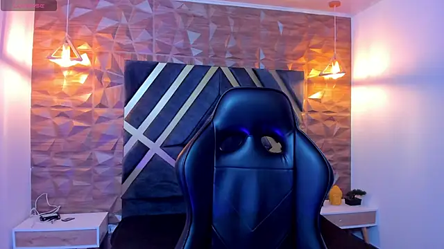 Alahia Dangelo online show from October 11, 11:31 am