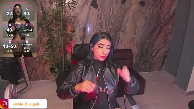Snapshot of Alahia_Dangelo chatting on March 7, 5:43 pm Alahia Dangelo online show from March 7, 5:43 pm