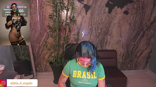 Snapshot of Alahia_Dangelo chatting on March 24, 5:29 pm Alahia Dangelo online show from March 24, 5:29 pm