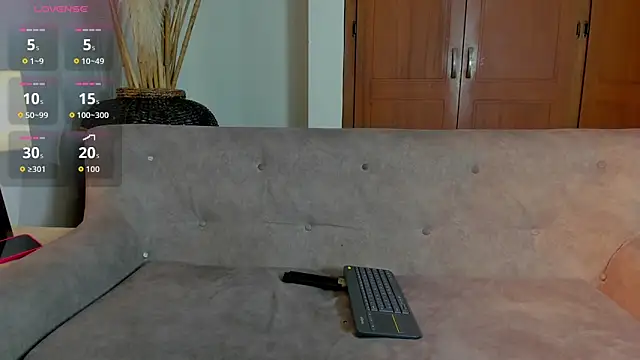  maria foxx  online show from September 12, 3:50 am