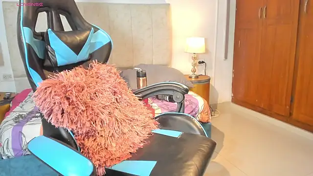  maria foxx  online show from March 26, 5:07 pm