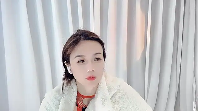 Snapshot of Alina-688- chatting on January 20, 6:53 pm Alina-688- online show from January 20, 6:53 pm