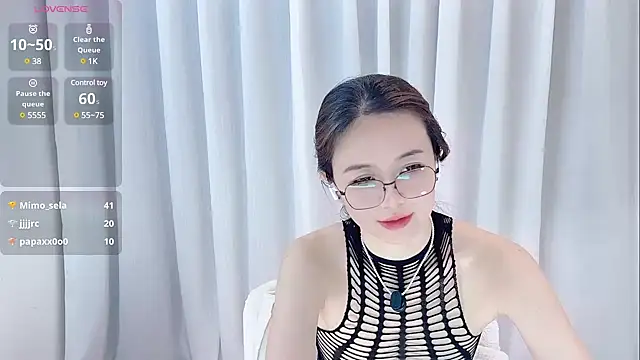 Snapshot of Alina-688- chatting on January 26, 4:30 pm Alina-688- online show from January 26, 4:30 pm