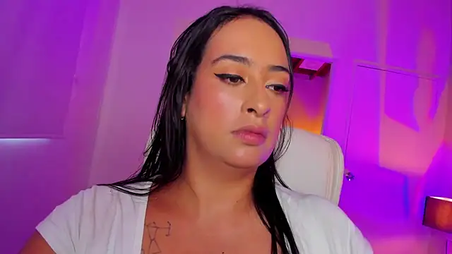 DaniRousse online show from December 18, 8:36 pm