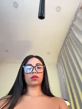 Snapshot of ambx04_ chatting on April 11, 1:37 pm ambx04 online show from April 11, 1:37 pm
