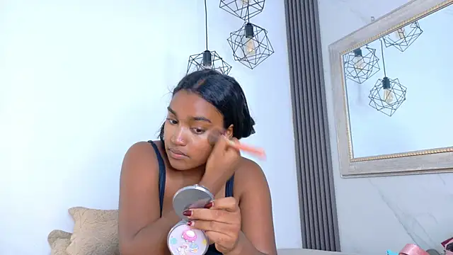 Snapshot of kayna_gomez chatting on June 21, 7:16 pm kayna gomez online show from June 21, 7:16 pm