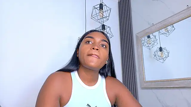 Snapshot of kayna_gomez chatting on June 24, 7:24 pm kayna gomez online show from June 24, 7:24 pm
