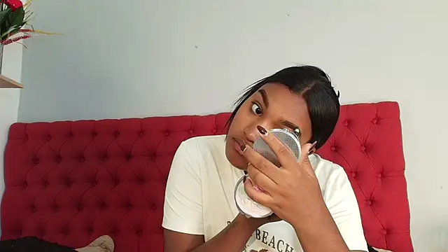 Snapshot of kayna_gomez chatting on July 2, 7:09 pm kayna gomez online show from July 2, 7:09 pm