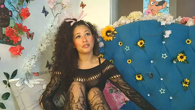 Milkdulce1 online show from June 9, 1:34 pm
