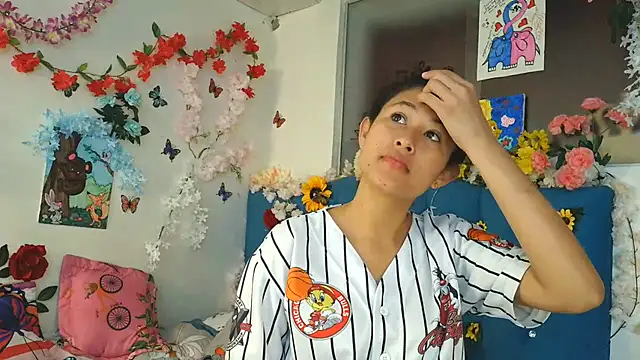 Milkdulce1 online show from July 29, 1:42 pm