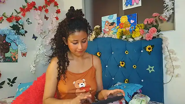 Milkdulce1 online show from July 30, 1:32 pm