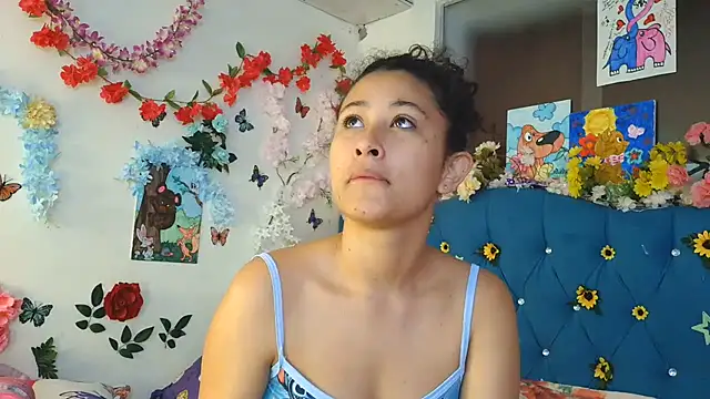 Milkdulce1 online show from July 31, 1:21 pm