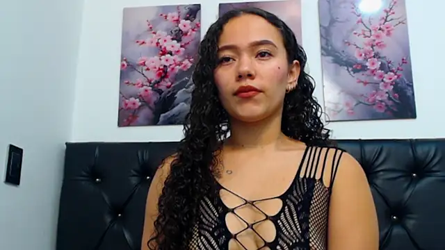 Snapshot of amaranta_f00x chatting on November 20, 1:11 pm amaranta f00x online show from November 20, 1:11 pm