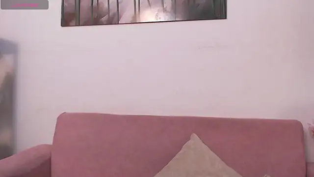 Snapshot of amaranta_f00x chatting on April 23, 12:40 pm amaranta f00x online show from April 23, 12:40 pm