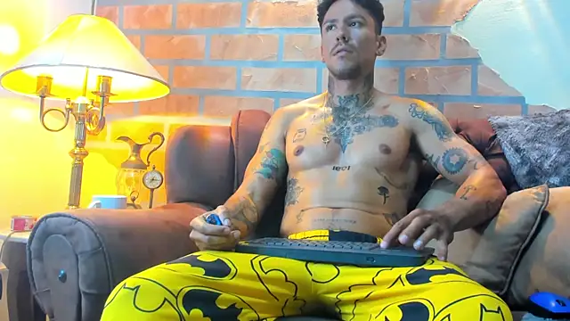 Dylanstonne online show from February 5, 10:12 pm