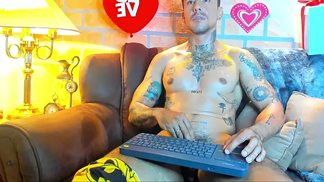 Dylanstonne online show from February 15, 12:04 am