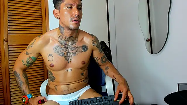 Dylanstonne online show from March 22, 4:24 am