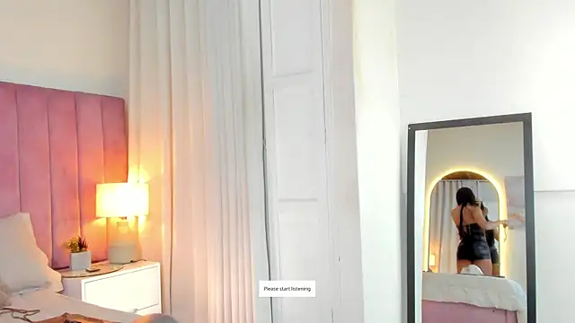 Aleja arango1 online show from March 22, 5:20 pm