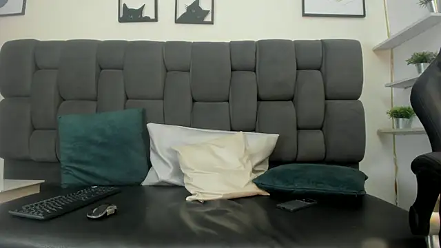 Yef Thin online show from March 11, 4:32 am