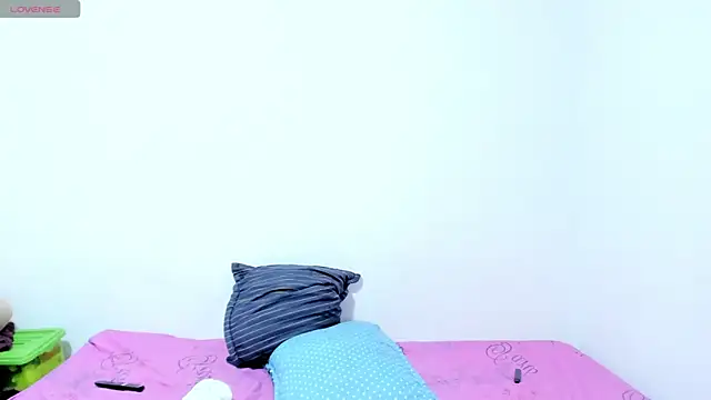Angiiee bbw online show from February 15, 5:30 am