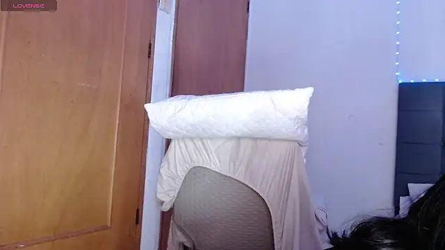 Snapshot of maraa_lee chatting on January 21, 3:15 am maraa lee online show from January 21, 3:15 am