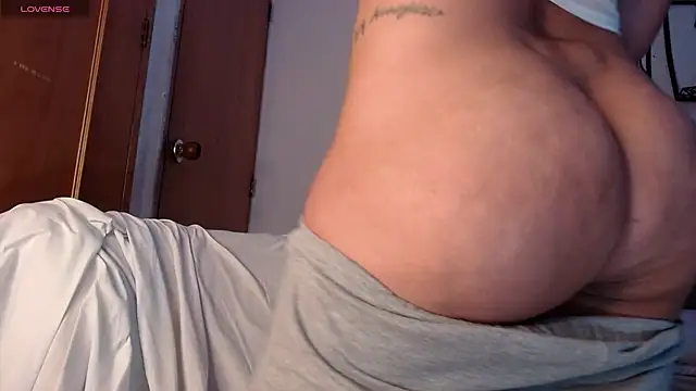 Snapshot of maraa_lee chatting on February 26, 12:49 am maraa lee online show from February 26, 12:49 am