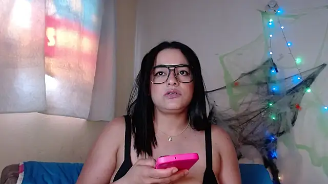 Snapshot of maraa_lee chatting on October 26, 6:36 pm maraa lee online show from October 26, 6:36 pm