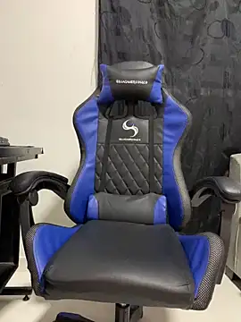 Aangelhot online show from February 3, 11:15 pm