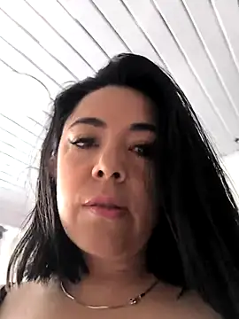 Snapshot of Bella_fournier chatting on December 4, 3:54 pm Bella fournier online show from December 4, 3:54 pm