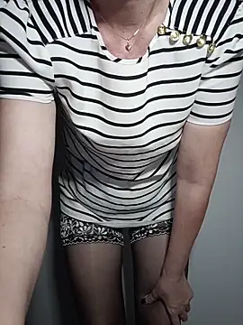 NEW CRYSTAL online show from November 14, 8:57 am