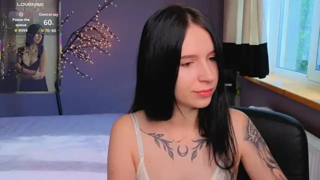 KarolinaBlacks online show from June 14, 5:42 am