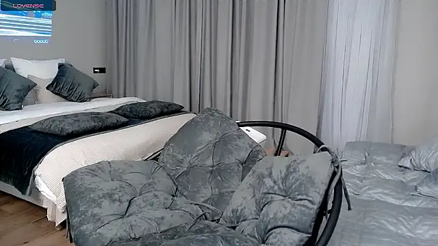 Snapshot of Dasha_M chatting on February 22, 3:43 pm Dasha M online show from February 22, 3:43 pm