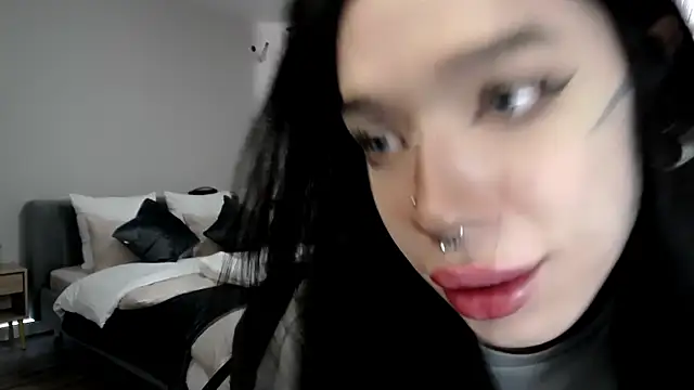 Snapshot of Dasha_M chatting on March 23, 9:13 am Dasha M online show from March 23, 9:13 am