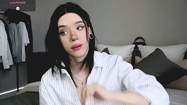 Snapshot of Dasha_M chatting on April 11, 9:57 am Dasha M online show from April 11, 9:57 am