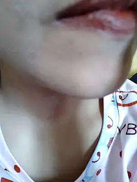 Anki-doll online show from January 13, 8:37 am